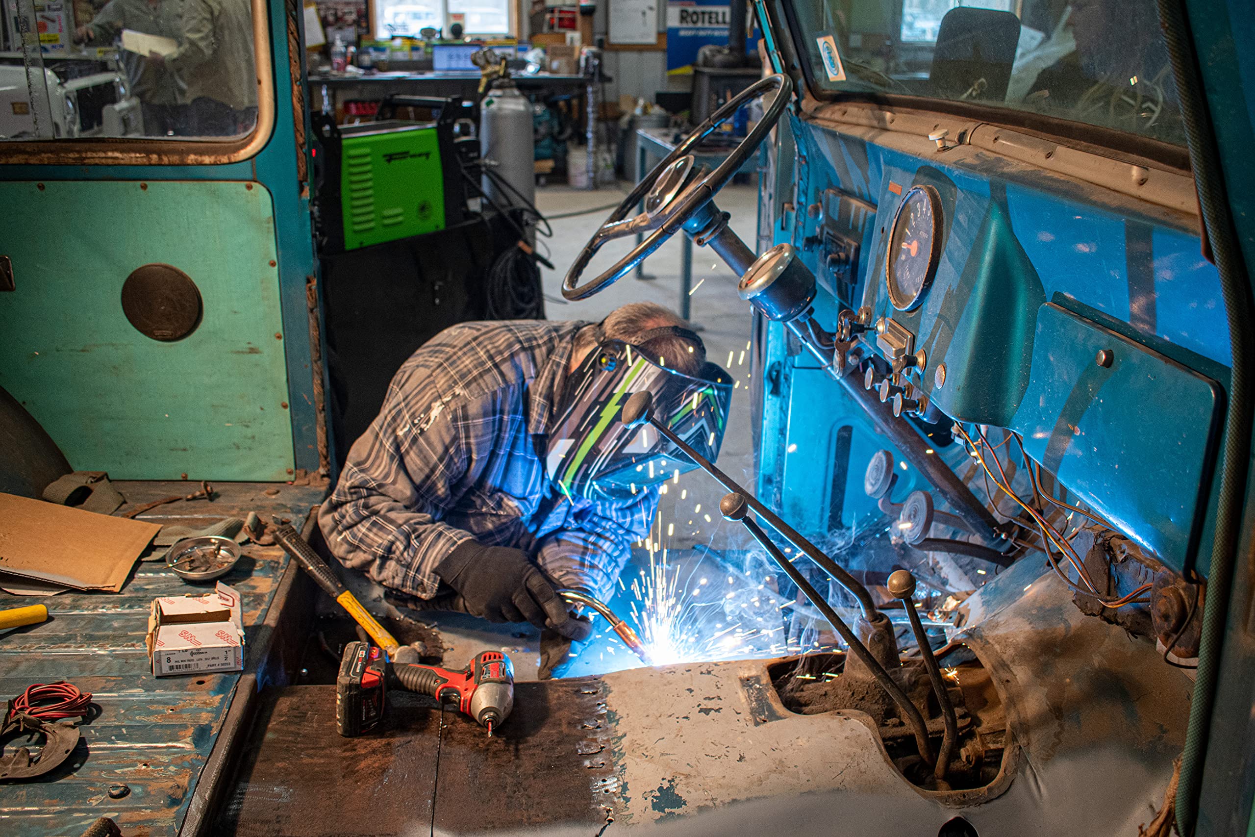 Forney MIG Wire with 2-Pound Spool - Image 5